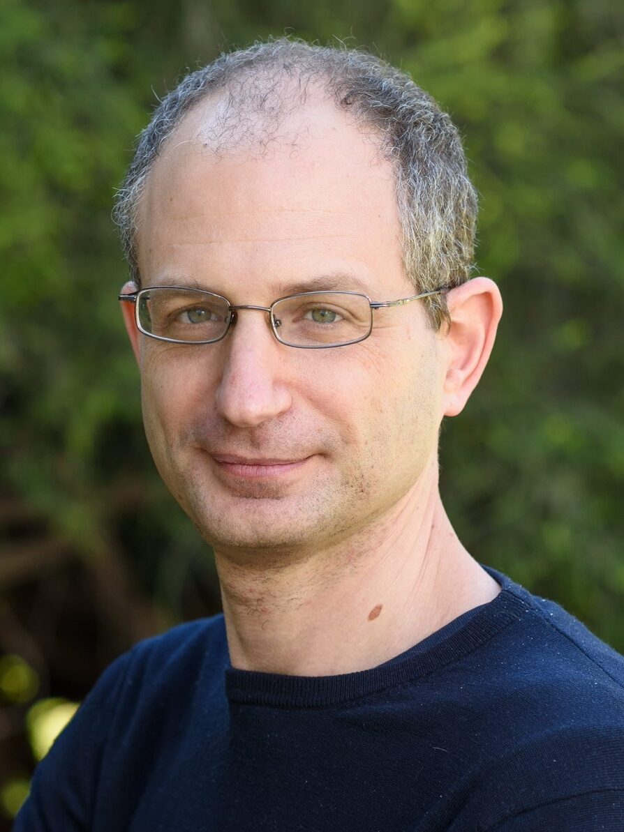 Headshot of Erez Berg